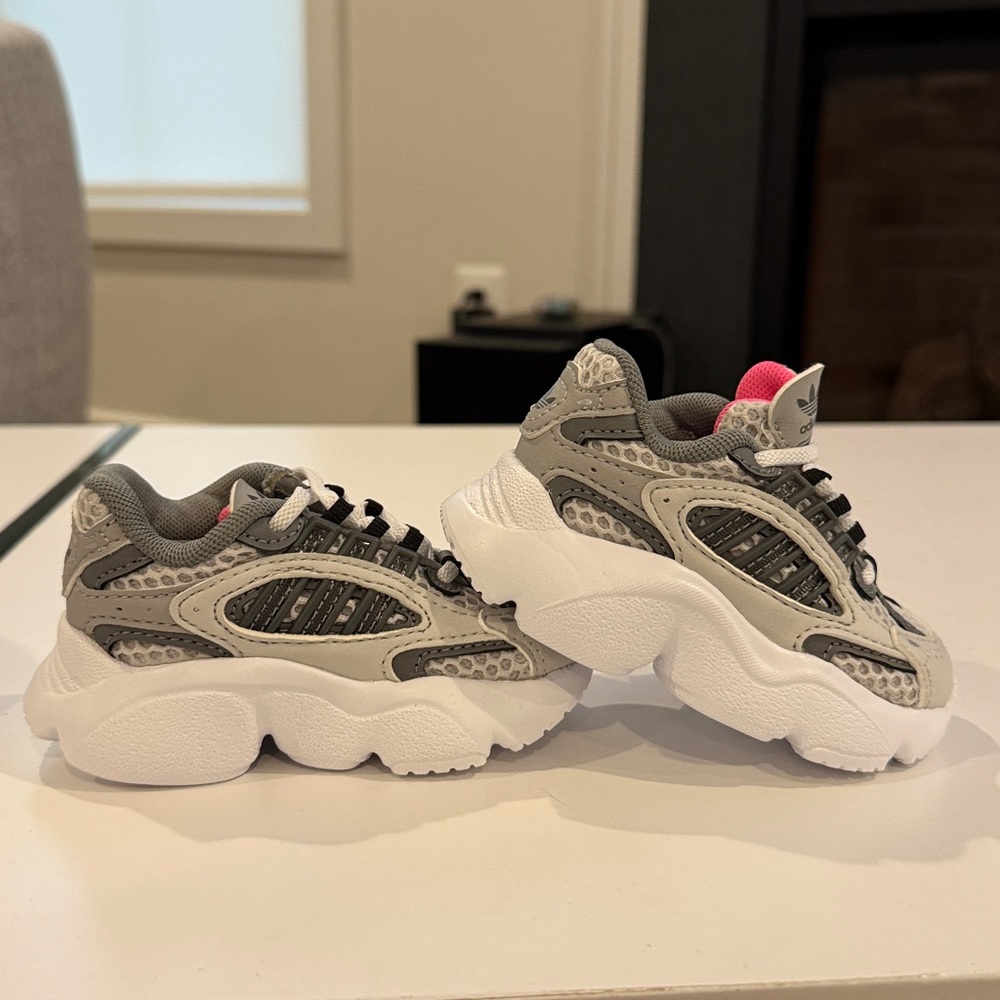 Adidas Ozmillen Gray and White Sneakers with Pink Accents Size 4K